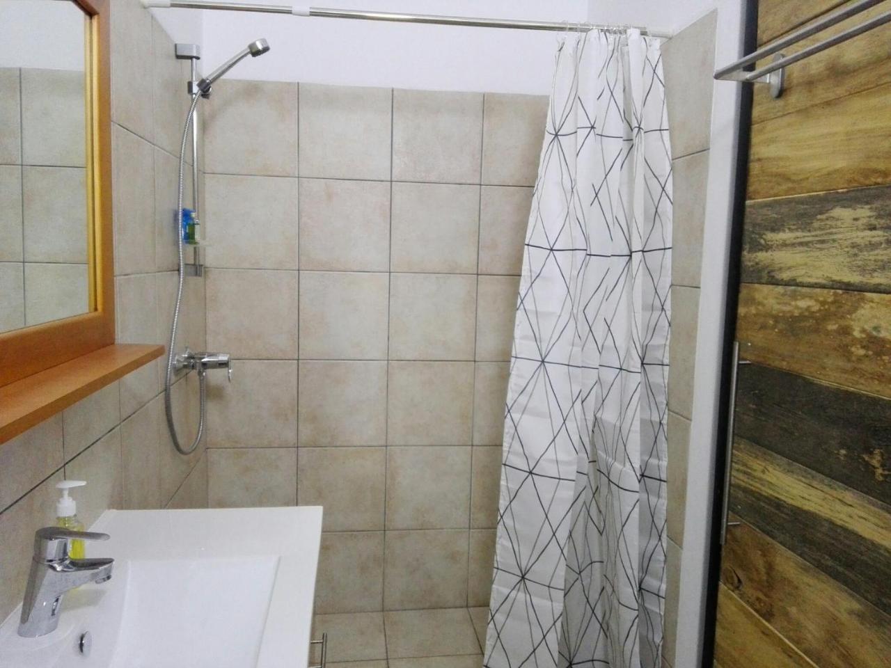 Urban Lodge Bużumbura Zewnętrze zdjęcie